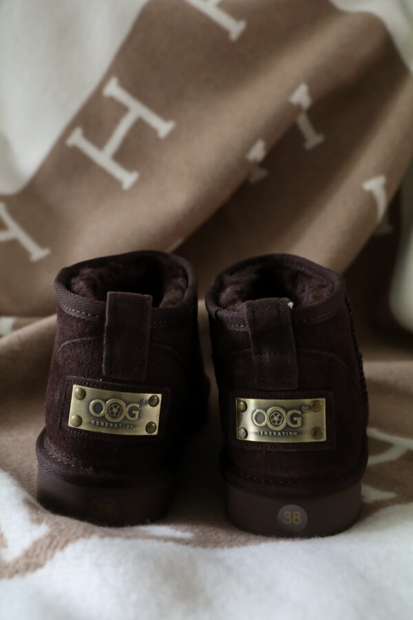 Ultra Mini Suede Enkellaarsjes
