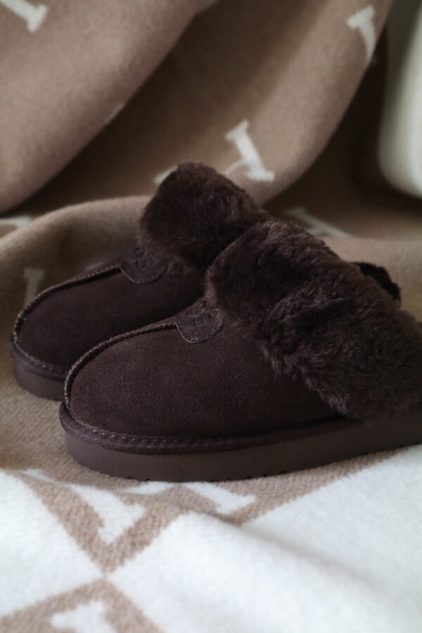 OOG Scuff Suède Pantoffels, Mokka