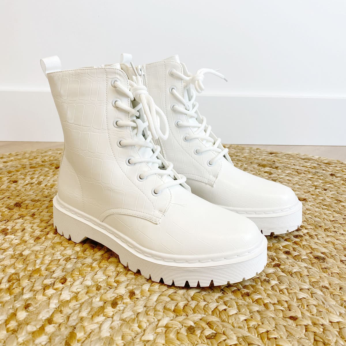 Dr. Martina Croco Laarsjes, Wit kopen? | EXPO