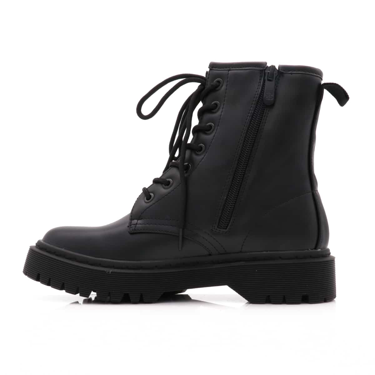 Dr. Martina Mono Laarsjes, All Black kopen? | EXPO